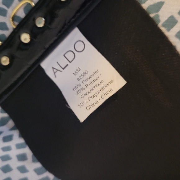 Aldo belt medium gold latches - Picture 4 of 4